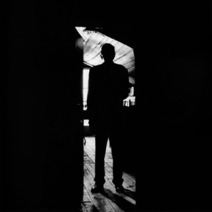 Jorge Molder | O pequeno mundo 2001. Fotografia P/B, 35,5x35,5 cm.