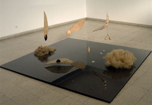 Manuel Zimbro | Desenho Escultura. Pormenor da exposição História secreta da aviação.